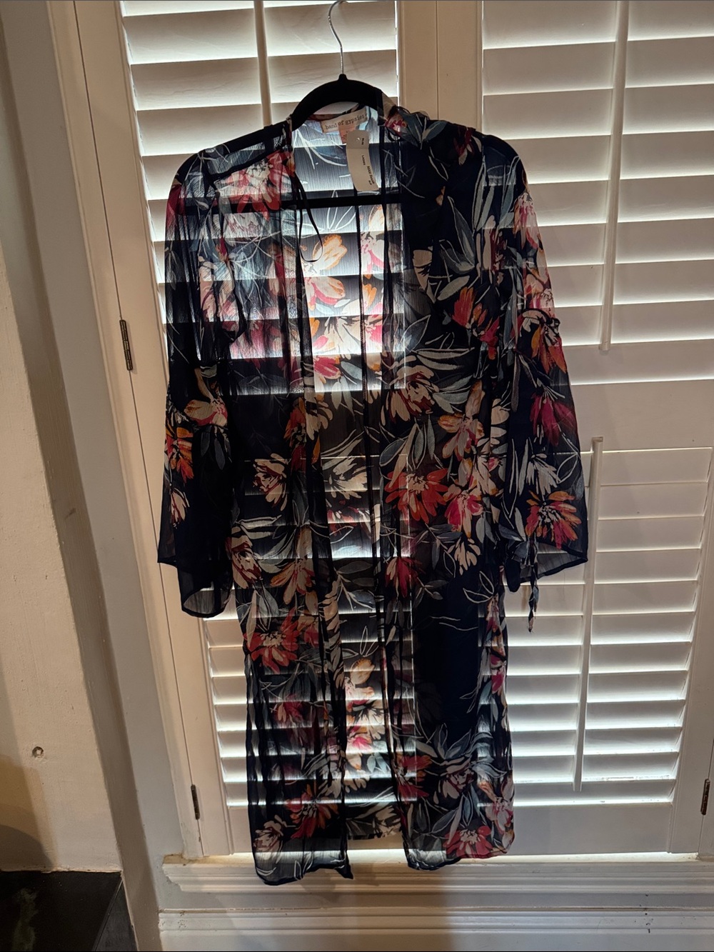 Band of gypsies Floral Sheer Kimono Dress - Black with Pink & Cream Flowers